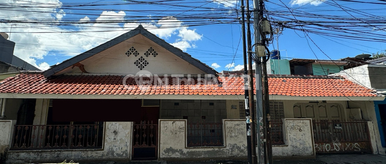 Rumah Tua Hitung Tanah Di Kebon Nanas, Jakarta Timur 1