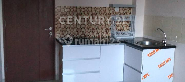 Calia Apartment 1BR Semi Furnished 22nd Floor 1