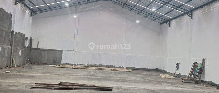 Gudang di Jual, Kondisi Bangunan Bagus, Truk Tronton bisa Masuk, Kawasan Bumiayu Kedungkandang, dekat pasar Gadang. 1