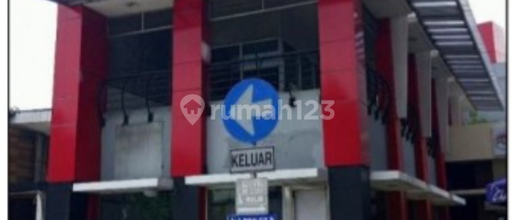 Stall 1 at Km 19A East Bekasi Rest Area, Area 337m2. 1