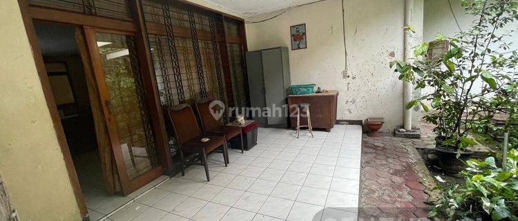 Rumah Tengah Kota Jalan Elang Harga Di Bawah NJOP Akses 2 Mobil 1