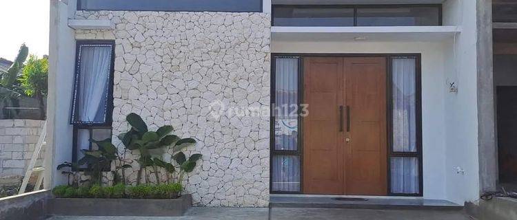 Rumah gaya Bali modern  di Pekapuran Depok 1