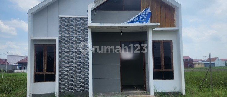 Rumah Jalan Adi Sucipto Komplek Hanura Permai 1 Kubu Raya Pontianak 1