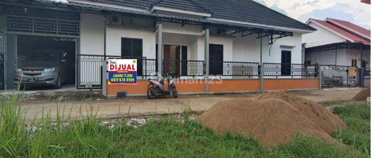 Rumah Jalan Raya Kapur Komplek Mekar Sari Residence, Kubu Raya - Pontianak 1