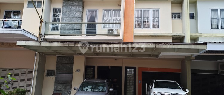 Rumah Jalan Surya Komplek Residence, Pontianak Selatan 1