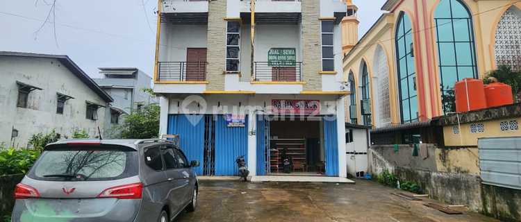 Shop House Prof M Yamin Street, Kota Baru, South Pontianak. 1