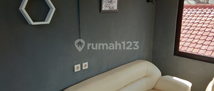 Rumah Kost Dan Kontrakan 3 Lantai Dijual. Bagus Untuk Investasi Di Mampang Jaksel 1