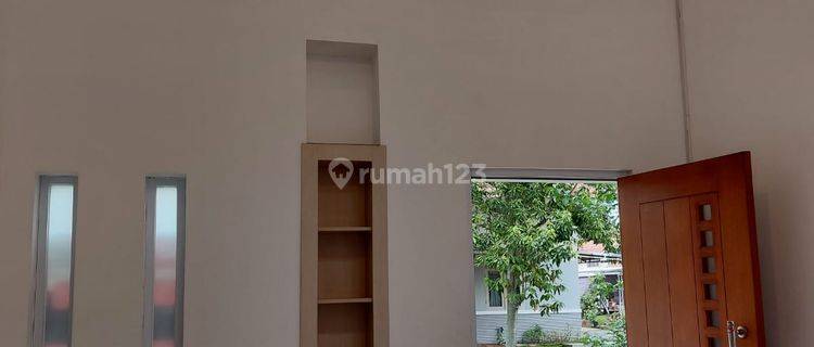 Rumah Cantik Minimalis Siap Huni Di Kota Baru Parahyangan 1