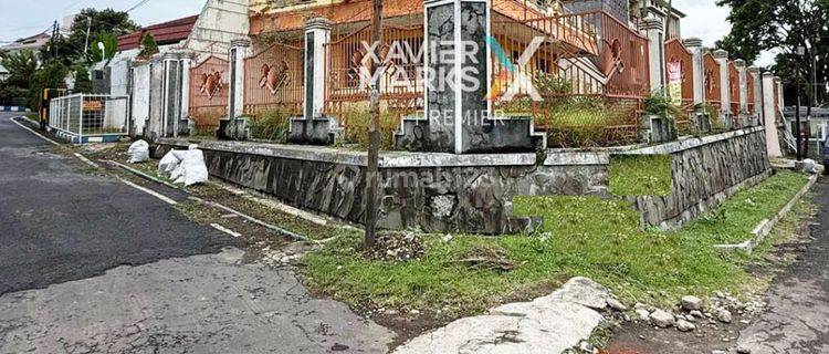 Rumah Klasik Luas Lingkungan Aman di Tidar Bawah Malang 1