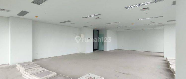 Office The Smith Alam Sutera 134,15 M² ( Hoek ) 1