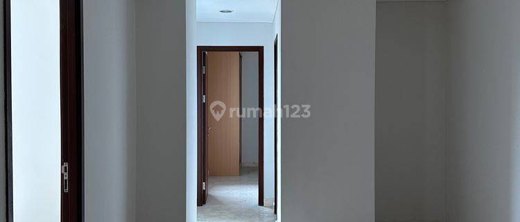 Turun Harga! Apartemen Semi Furnished 2 Bedroom di Capitol Park Residence 1