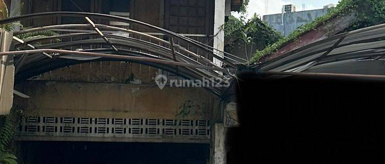 Dijual Bangunan Tua, Hitung Tanah di Salemba Paseban 1