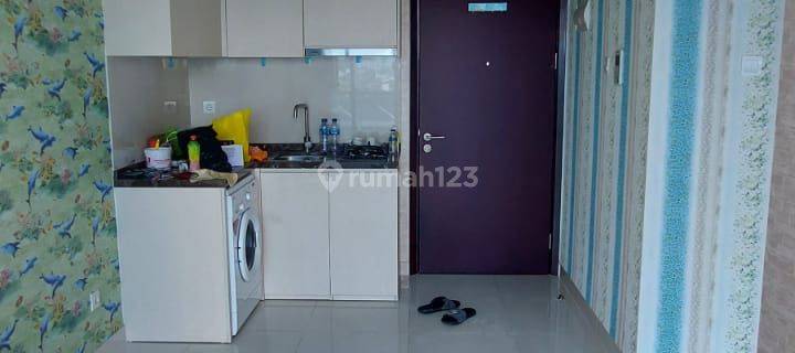 Disewakan Apartemen 2 Bedroom Semi Furnished | Puri Mansion 1