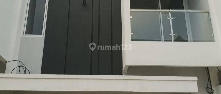 Rumah 2 Lantai Dekat Lrt  Cibubur Jakarta Timur 1