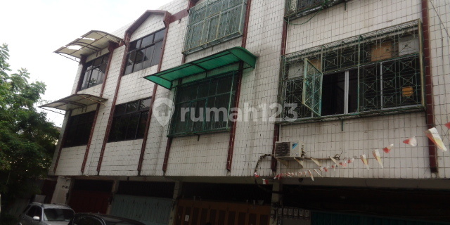 Ruko Lelang Bri, Senapelan, Pekanbaru 1