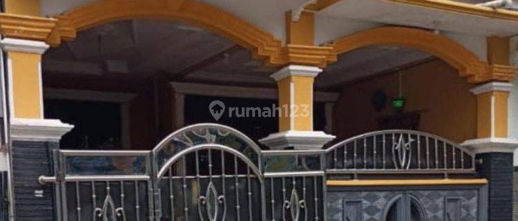 Dijual Rumah Bisa Buat Kos kosan di Perumahan Peruri Telukjambe 1