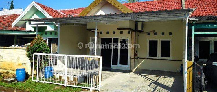 Rumah 1,5 Lantai Di Taman Oleander Graha padma 1