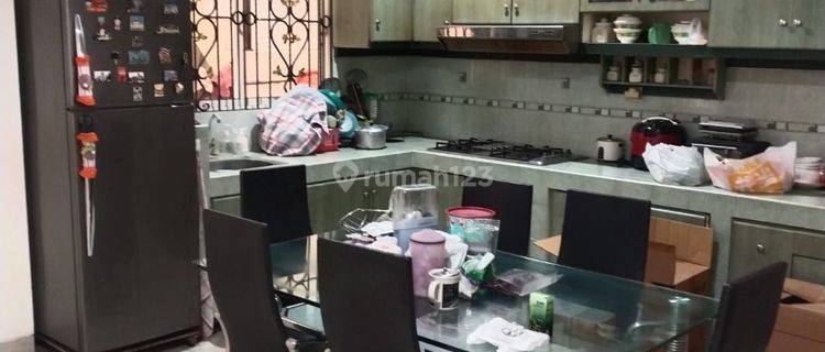 Rumah Kontrakan Siap Huni Di Graha Padma Bagus Utara Semi Furnished  1