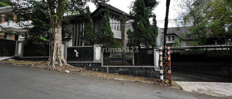 Disewakan Rumah Luas Strategis di Sutami kota Bandung  1