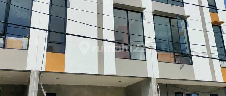 J1825-cbl5 Rumah Indent 2 Man 3 Lantai 4x13 M2 Jalan 2 Mobil Bebas Banjir Duri Kepa 1