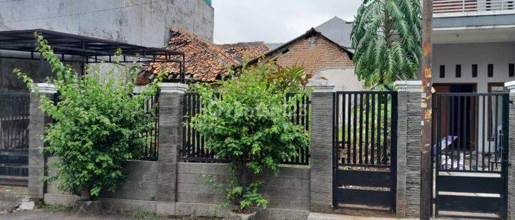 J1789-r Rumah Tua Hitung Tanah 9,5x20 M2 Hadap Timur Jln 2 Mobil Dekat Joglo Raya 1