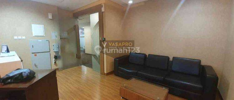 Jual Office Gandaria 8 Furnished 264 Sqm 1