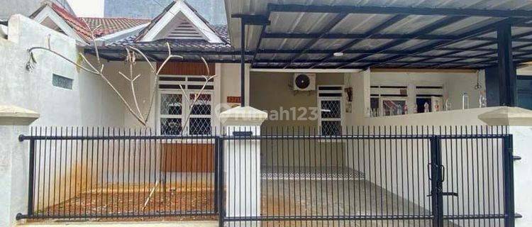 Rumah Bagus SHM di Griya Loka, Tangerang 1