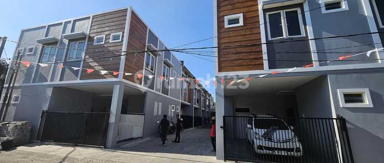 Selling Pre-Ordered Boarding House in Kutisari, South Surabaya 1