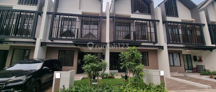  TURUN HARGA Rumah di Cluster Leonora Gading Serpong Harus Terjual Segera 1