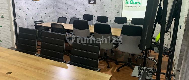 Sewa Ruang Kantor Murah Untuk 16 Orang di Jakarta Barat 1