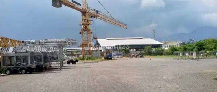 Lahan kosong luas 3000 m di simpang Gedebage dan Soekarno hatta 1