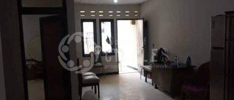 Disewakan Rumah Bagus Semi Furnished SHM di Andir, Bandung 1