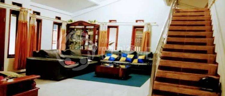 Rumah 2 Lantai Bagus Unfurnished HGB di Gunung Batu, Bandung 1