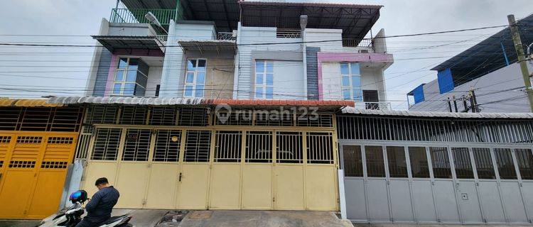 Rumah 2 Lantai di Daerah Cemara, Deli Serdang 1