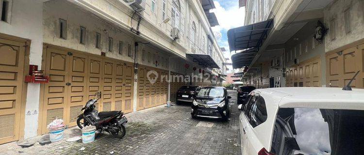 Rumah 2 Lantai di Komplek Kopel Indah - Katamso, Medan 1