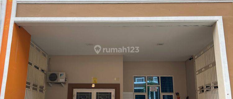 Rumah 2 Lantai Furnished di Jalan Marelan Pasar 3 Barat , Medan 1