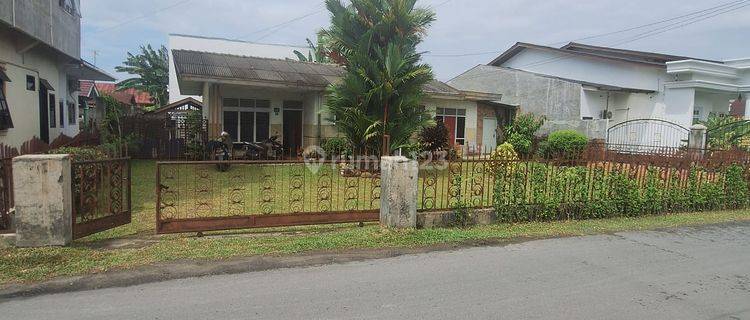 Rumah Butuh Renovasi di Jalan Srikandi, Medan 1