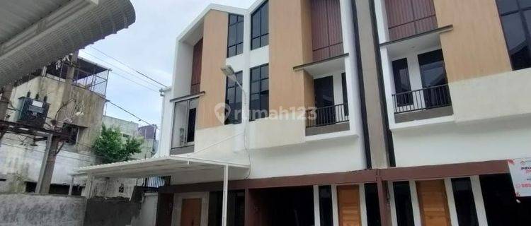 Dijual Cepat Villa Komp Cemara Ville Daerah Cemara Asri 1