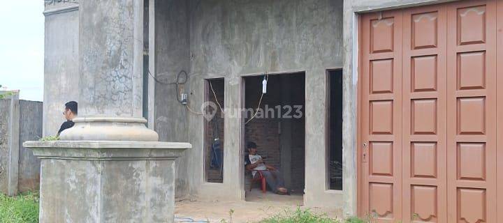 Dijual Cepat Villa di Jalan Jermal Kondisi Tinggal Finishing 1