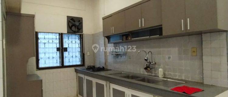 Rumah Jalan Letkol Martinus Lubis Jalan Bulan, Semi Furnished 1