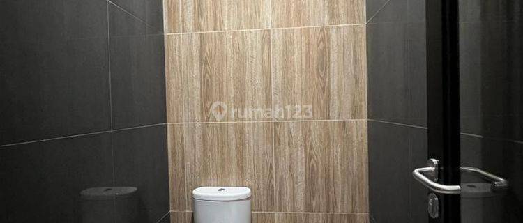 Rumah dengan type satu lantai dan memiliki desain yang sangat indah. 1