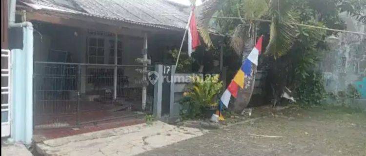 Dijual Rumah Pojok Di Pamulang Estat 1