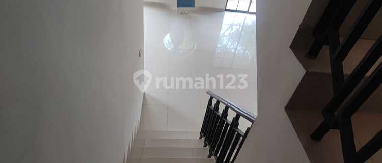 1Sl - Disewakan Rumah Glc East Asia 1