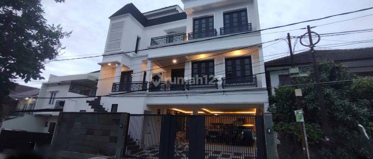 Rumah Mewah Baru Dijual Kebayoran Baru 4 Lantai