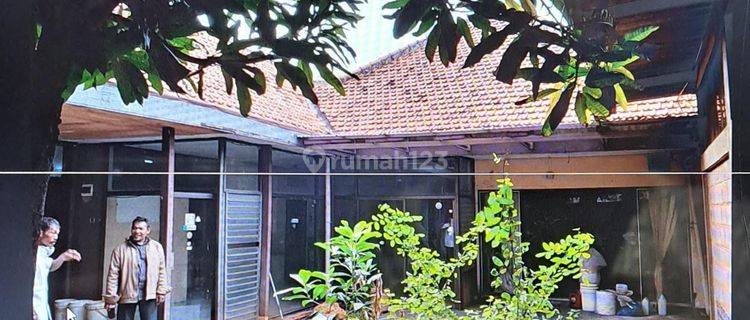 Jual/Sewa Rumah/Kantor Luas Dan Bagus Di Pertamburan, JakSel 1