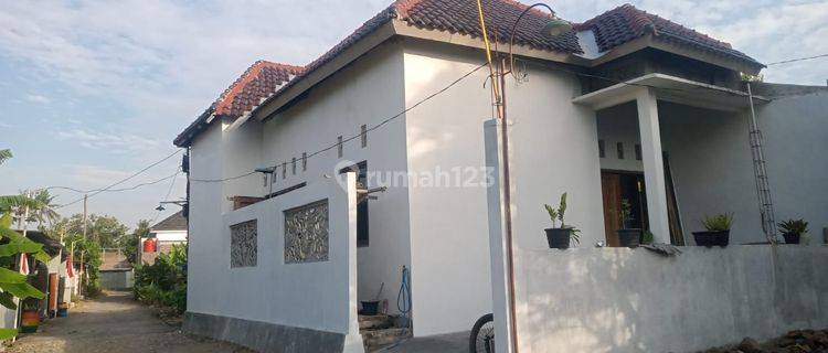 Rumah Di Wolter Monginsidi 3kt 2km Lt.102 425jt Nego 1