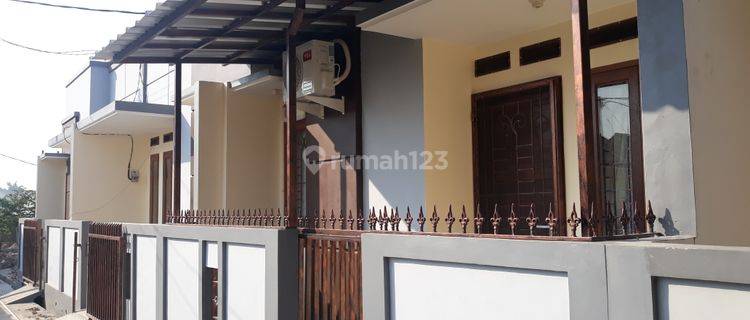 Rumah Ciledug Karang Tengah Sangat Dekat Jakarta Barat 1