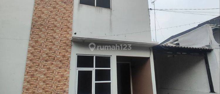 Rumah 2 Lantai Murah Bagus Bergaya Industrial Shm  1