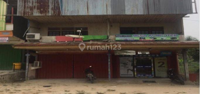 Rumah di Jalan Pemuda Desa Tungkul Kecamatan Ngabang Kabupaten Landak Propinsi Kalimantan Barat
, Landak 1