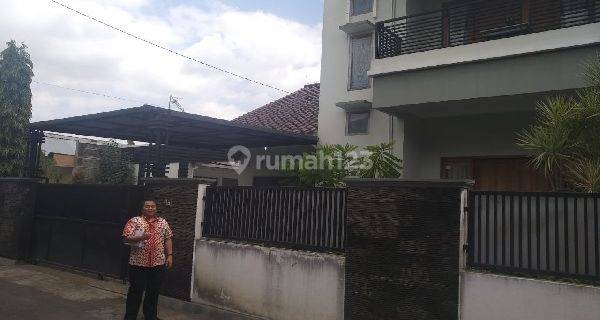 Lelang Rumah 1